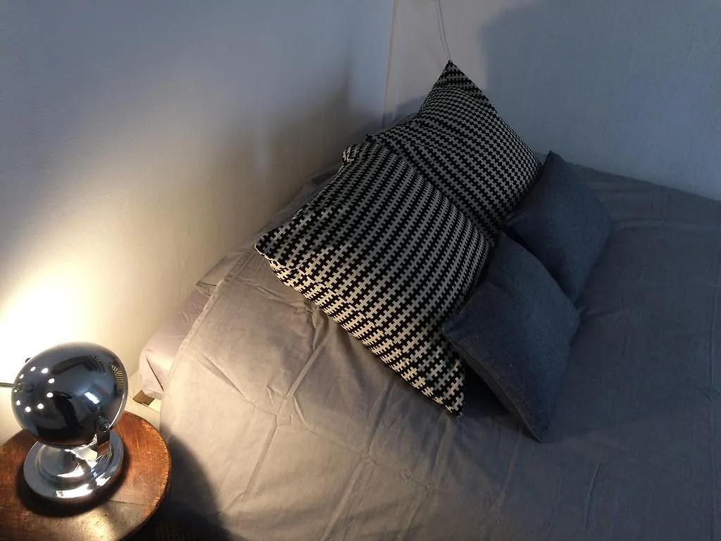 Du Mont Tonnerre Apartment Paris